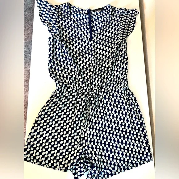 Rose & Olive Shorts Jumpsuit (M) - Picture 1 of 2